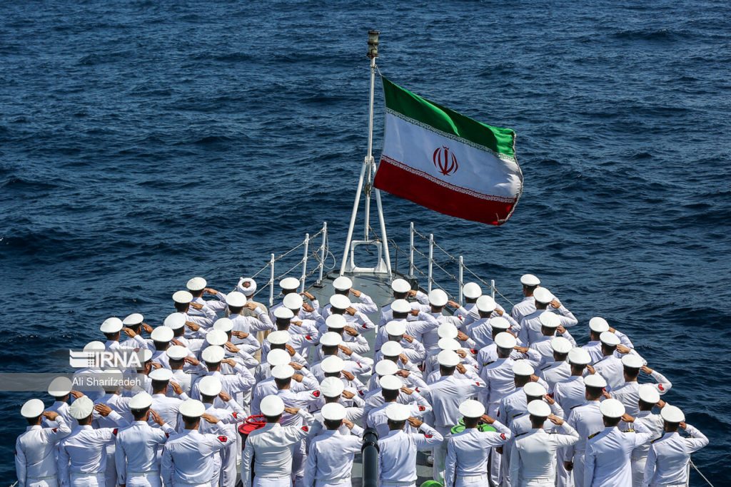 حفاظت نیروی دریایی ارتش از سواحل مکران به روایت امیر دریادار جلیل مقدم/ درخواست خانواده شهدا از نیروهای مسلح چه بود؟