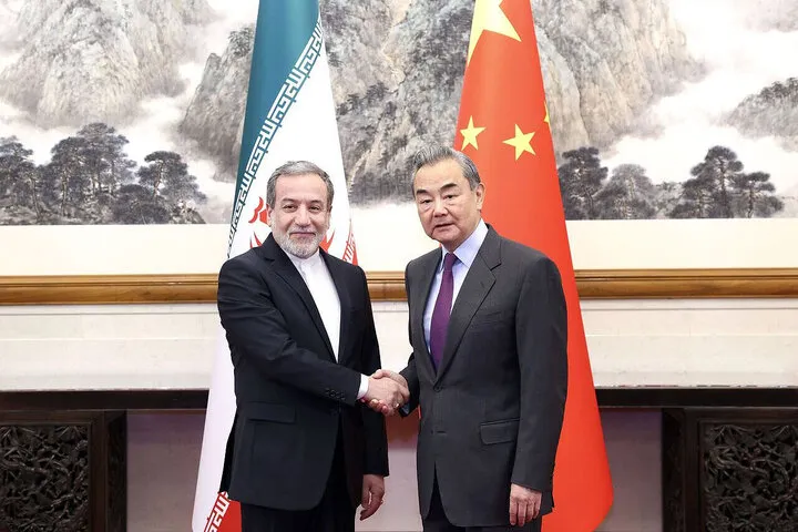 پکن؛ میانجی پنهان هرمز