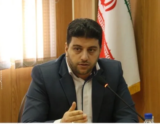 سه دفاع مقدس و مردم ایستاده در طرف صحیح تاریخ