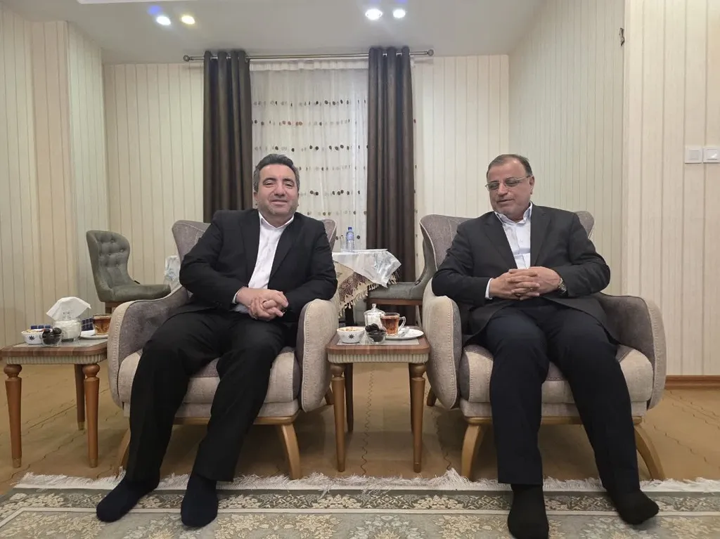 بابایی: استانداری نقش خود را در اجرای قانون الزام به ثبت رسمی معاملات ایفا کند