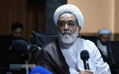 وحدت و حفظ جایگاه ولایت فقیه، دو بال اقتدار و ماندگاری انقلاب اسلامی است