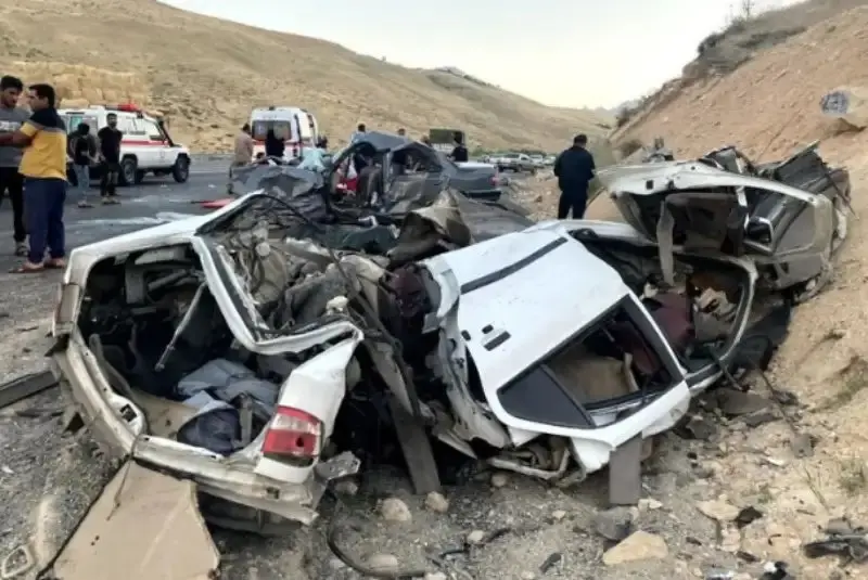 ۷ فوتی و ۹ مصدوم در پی تصادف مرگبار پژو ۴۰۵ با کامیونت در سیستان