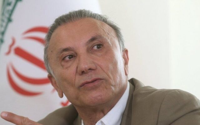 درخشان: کادر فنی تیم ملی شهامت جوانگرایی ندارد/ کدام تغیییر نسل؟ مردم را گول نزنید
