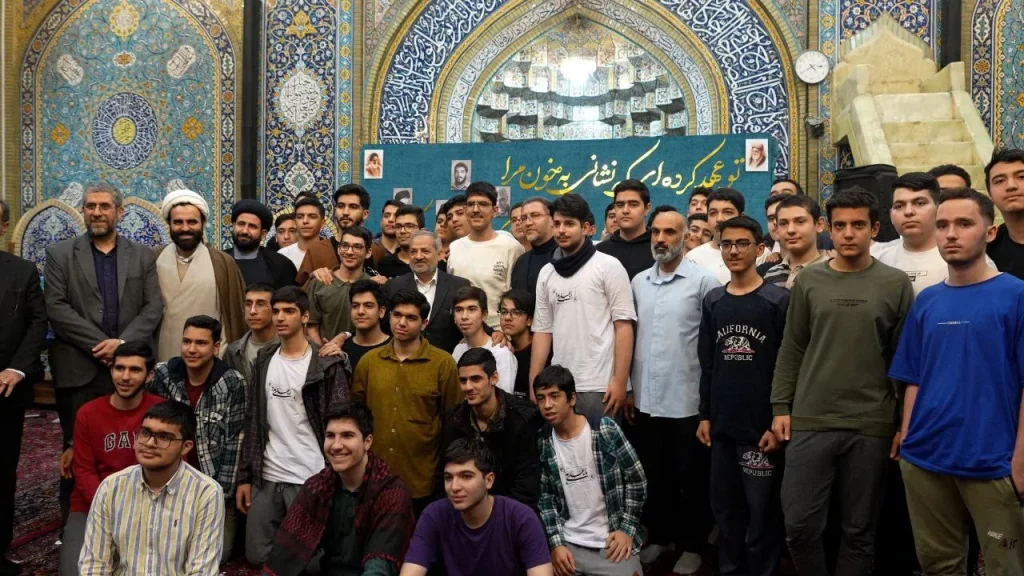 ضوابط جدید مدیریت مساجد در مسجد جامع روستای قینر تبیین شد+ فیلم