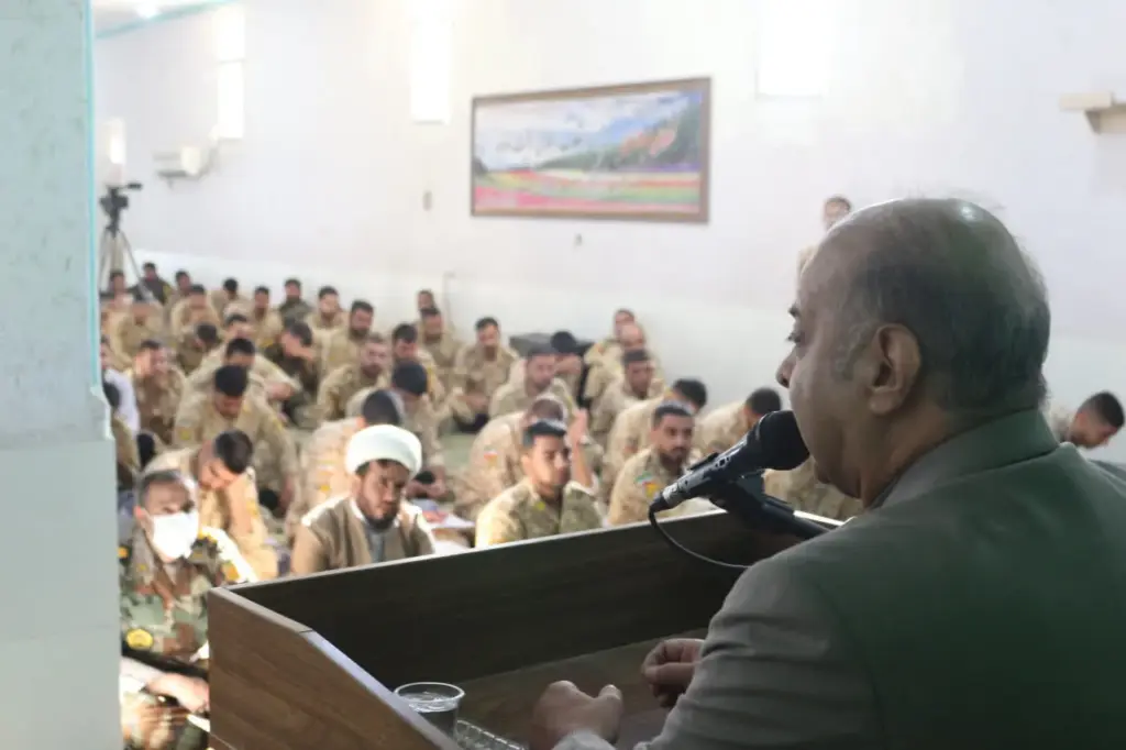 روایتگری یادگار دفاع مقدس در جمع کارکنان گروه ۵۵ توپخانه نزاجا