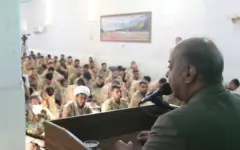 روایتگری یادگار دفاع مقدس در جمع کارکنان گروه ۵۵ توپخانه نزاجا
