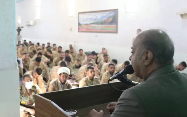 روایتگری یادگار دفاع مقدس در جمع کارکنان گروه ۵۵ توپخانه نزاجا