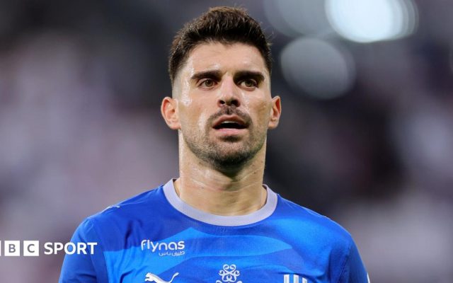 Saudi club given stadium ban over Jota chants towards Neves