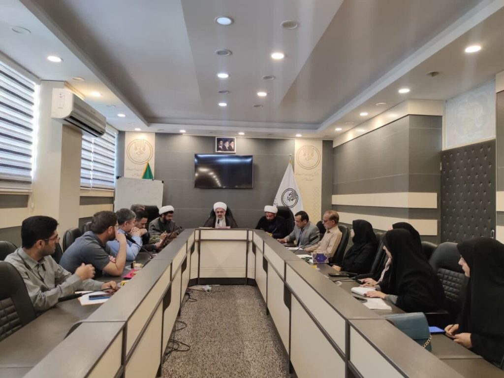 باید از مرحله «قرآن‌آموزی» به سمت «قرآن‌زیستی» حرکت کنیم