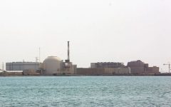 متخصصان روس اتم در راه ایران هستند