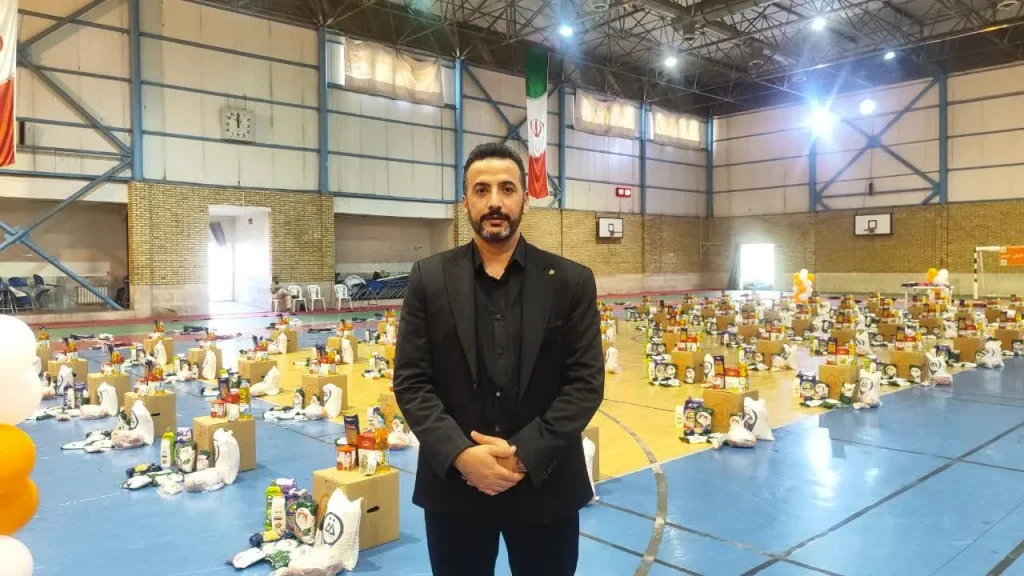 پنجمین کمپین «مداد نارنجی» در قزوین برگزار شد/ توزیع ۱۲۲ پک تحصیلی و ۸۰ سبد غذایی بین خانواده‌های تحت حمایت