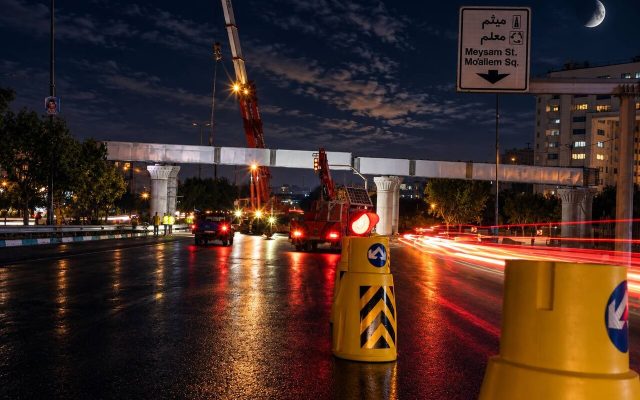 عملیات نصب عرشه پل عبدالرحمن صوفی ادامه دارد| ترافیک جنوب تهران کم می شود