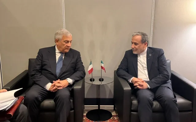 عراقچی: ایران دیپلماسی را ابزاری موثر در راستای دفاع از حاکمیت ملی و منافع مشروع خود میداند / آنتونیو تایانی: خواستار تلاش مضاعف همه طرفها برای کاهش تنش هستیم