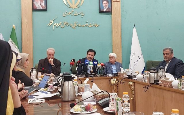 حسینزاده، معاون پزشکیان: «امیدافزایی» نوعی مبارزه است/ نباید مسئولیتهای اجتماعی را تعطیل کنیم