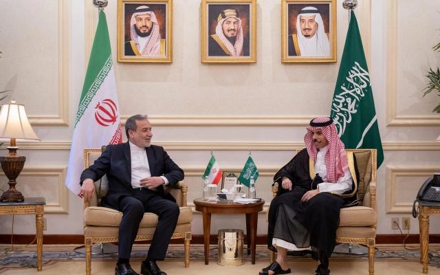 روایتهای متفاوت از لغو نشست صلاله / چرا عربستان خواستار تعویق نشست تنگه هرمز شد؟ / تریتا پارسی: منطق راهبرد ترامپ قابل درک نیست