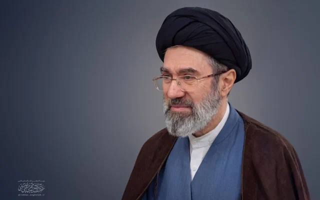 فتح قله‌های پیشرفت، مأموریت دانش‌آموزان و دانشجویان است