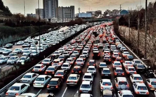 چرا مشکل ترافیک تهران حل نمی‌شود؟/ TOD درمان درد پایتخت است؟