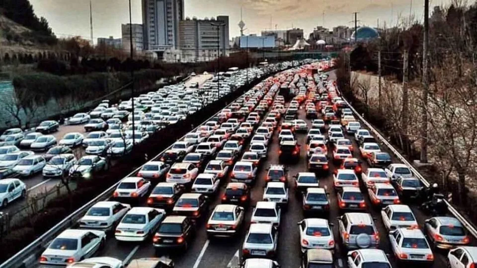 چرا مشکل ترافیک تهران حل نمی‌شود؟/ TOD درمان درد پایتخت است؟
