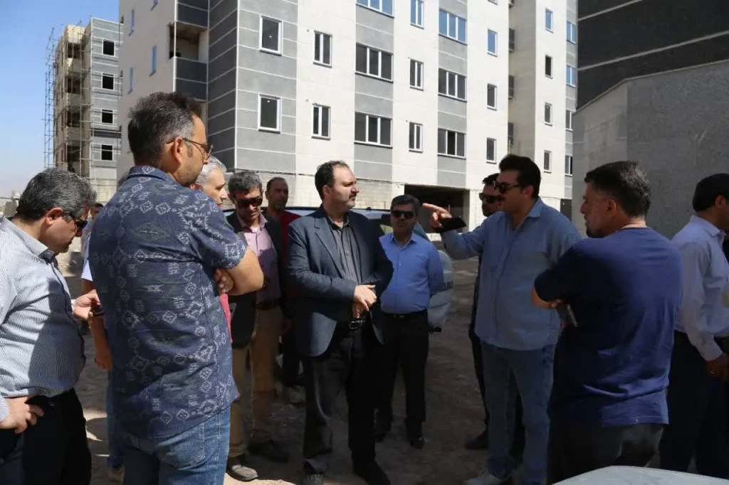 بازدید سرزده مدیرکل راه و شهرسازی قزوین از پروژه‌های نهضت ملی مسکن مهرگان