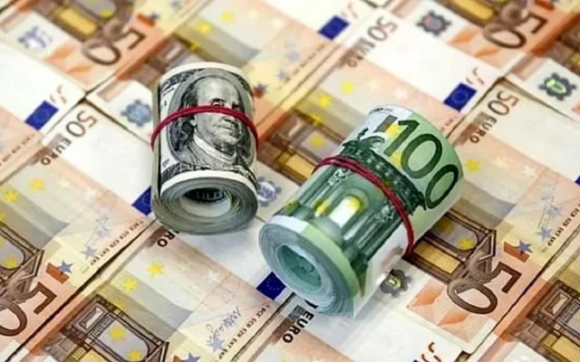 پیش‌ بینی قیمت دلار چهارشنبه ۱ مهر ۱۴۰۵ / شهریور با رشد ۲۱ درصدی دلار به پایان رسید