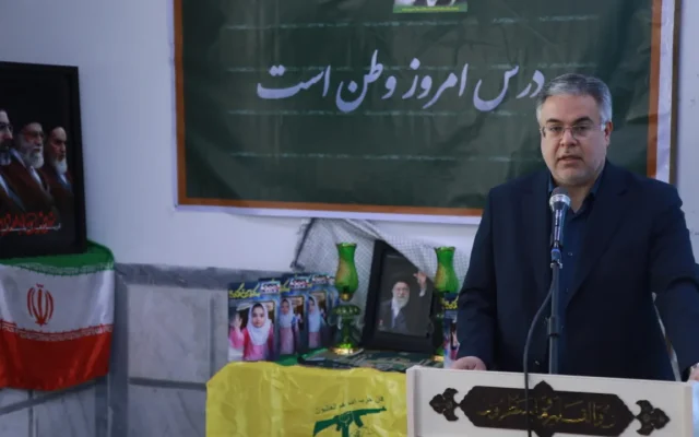 بازسازی ۱۳۹ مدرسه آسیبدیده از جنگ تحمیلی سوم در خوزستان / بهره برداری از ۱۵۰ مدرسه برای سال تحصیلی جدید