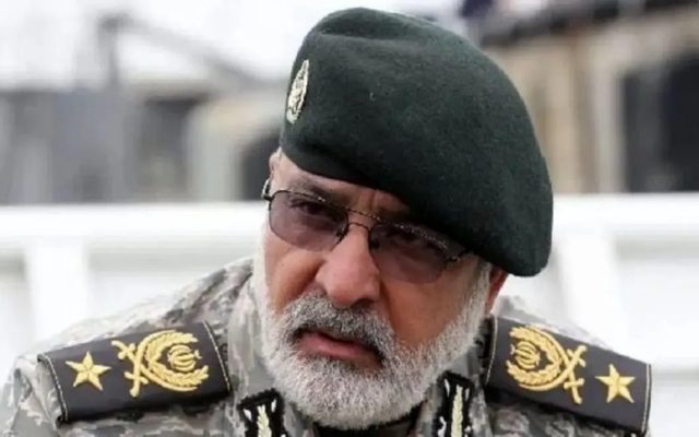 معاون ارتش: ارتقاء پهپاد انهدامی «آرش» / توانایی‌های نظامی خود را بازآرایی کردیم/ دشمن در موضع انفعال قرار دارد و کیش و مات شده است