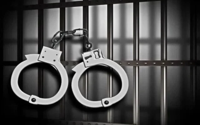 دستگیری یک کلاهبردار پس از فرار با 22کیلو طلا