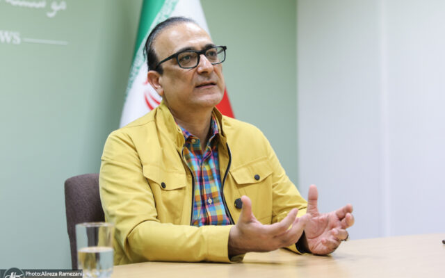 هادیان، مدیر انتشارات علمی فرهنگی: در جنگ 12 روزه 25 میلیارد تومان به انتشارات علمی فرهنگی آسیب وارد شد/انتشارات علمی فرهنگی به دولت وابسته است اما بودجه نمیگیرد