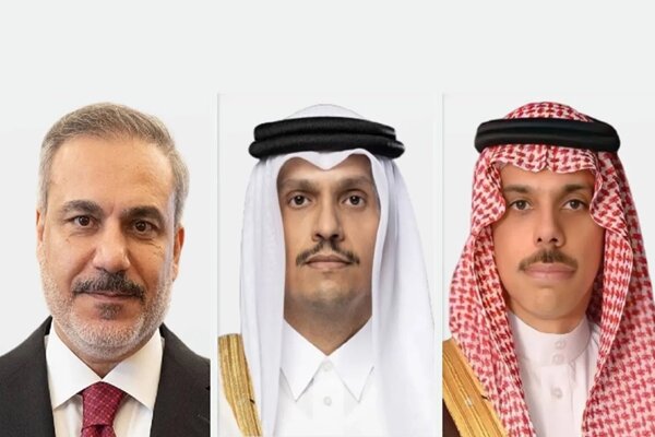 رایزنی وزرای خارجه ترکیه، قطر و عربستان درباره تحولات منطقه‌