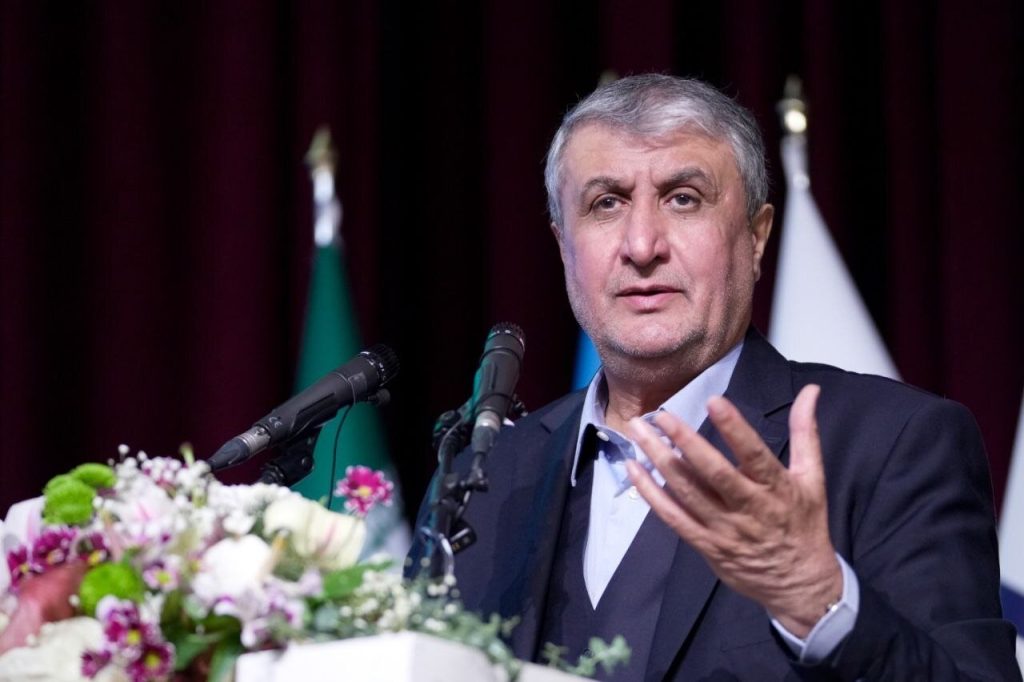 جلوگیری از حضور من در کنفرانس وین، یک نتیجه فوق‌جالبی داشت که آنها خودشان مبهوت شدند