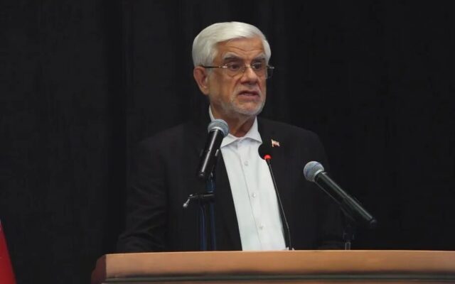 عارف عملکرد «ستاد سازماندهی و راهبری فضای مجازی» را قابل قبول خواند؛ هیچ‌گاه به مسائل حاشیه‌ای نپرداخت/ همه شوراهای بالادستی محترم هستند، اما...