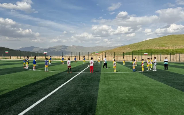 کلنگ احداث نهمین زمین چمن مصنوعی مدارس استثنایی کردستان