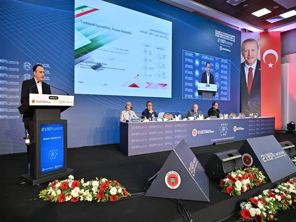 معاون پزشکی و آزمایشگاهی سازمان پزشکی قانونی: شناسایی شهدای جنگ بدون خطا و در کوتاهترین زمان انجام شد