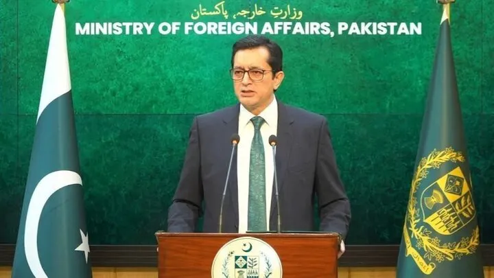 اسلامآباد بر توسعه روابط با ایران و حل مسائل از مسیر گفتوگو تأکید کرد