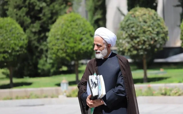معاون حقوقی پزشکیان: ایرادهای اساسی دولت به طرح «نفوذ» را در قالب نامهای به مجلس ارسال کردیم/ کلیات این طرح در مجلس به تصویب رسیده و دیگر فضای چندانی برای پیشنهاد دولت وجود ندارد