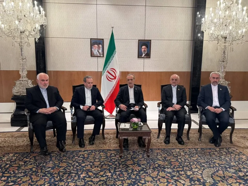 پزشکیان: بریکس مسیر مقابله با یک‌جانبه‌گرایی و سلطه‌گری آمریکا است