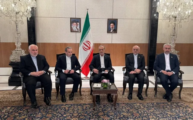 پزشکیان: بریکس مسیر مقابله با یک‌جانبه‌گرایی و سلطه‌گری آمریکا است