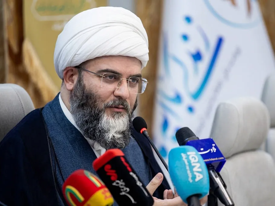 قرآن باید از فضای تبلیغی به متن زندگی راه پیدا کند