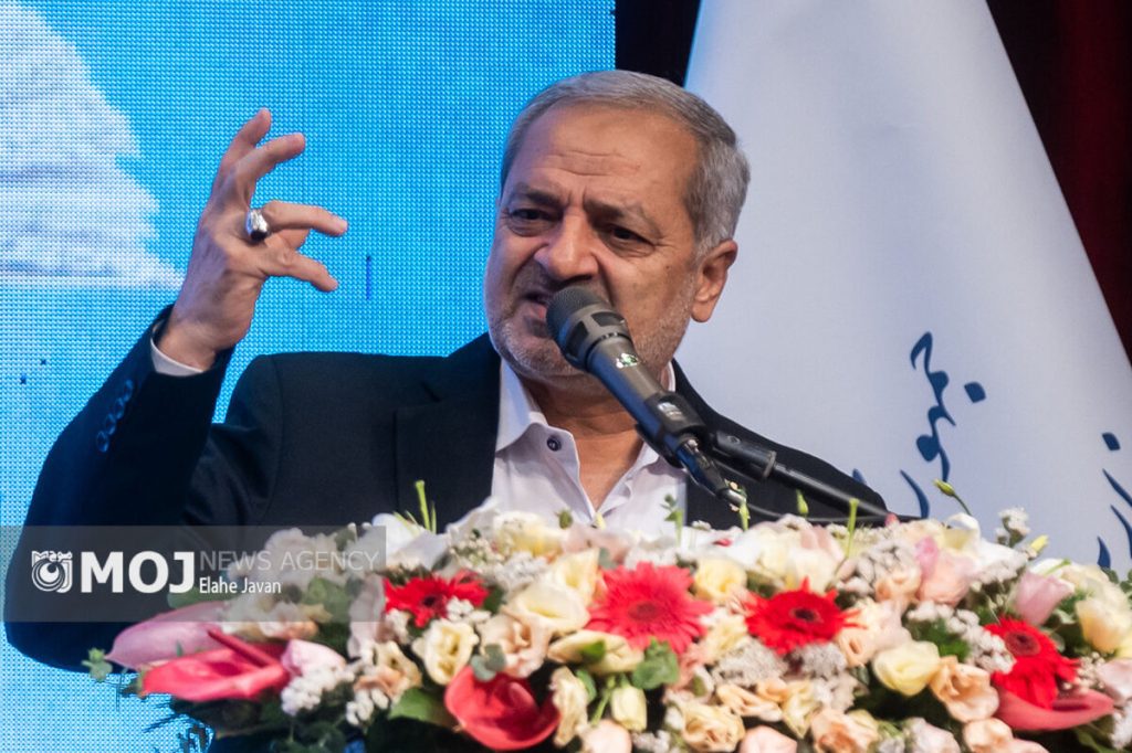 مأموریت معلمی از حکومت‌داری سخت‌تر است/ امروز میدان اصلی جنگ ما مدارس کشور است