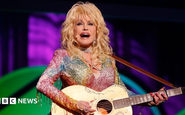 Dolly Parton's manager accuses her nephew of 'threats and intimidation'