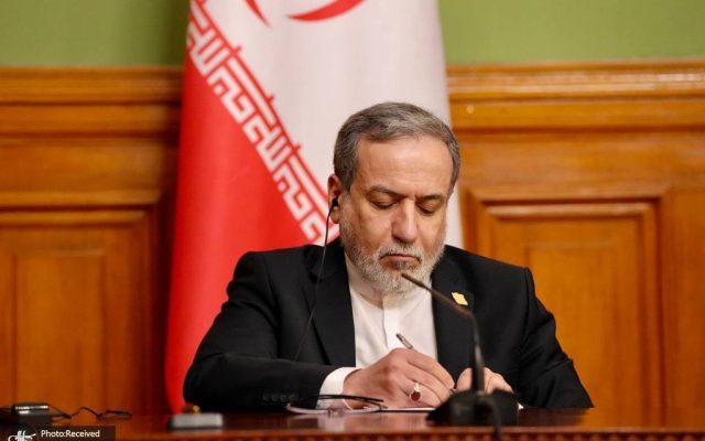 عراقچی به اروپاییها هشدار داد: حمایت از جنایات جنگی آمریکا و اسرائیل پیامدهای شدیدی دارد