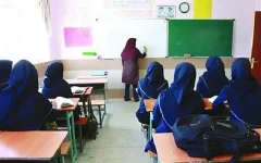 مدرسه رایگان است؛ اما هزینه‌هایش را چه کسانی می‌پردازند؟