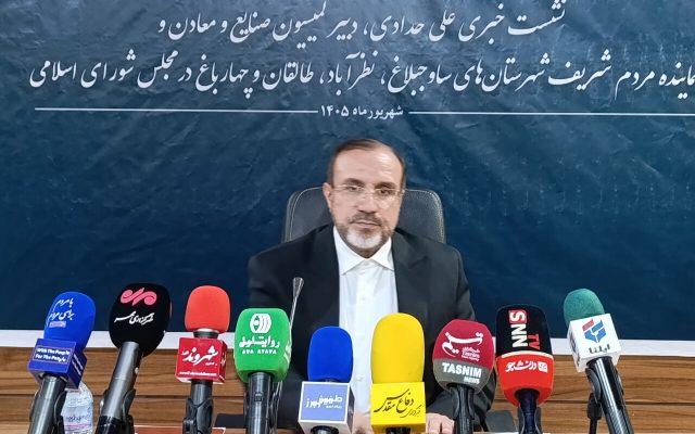 حدادی: وزیر جهاد کشاورزی پاسخگوی وضعیت نهاده‌های دامی باشد