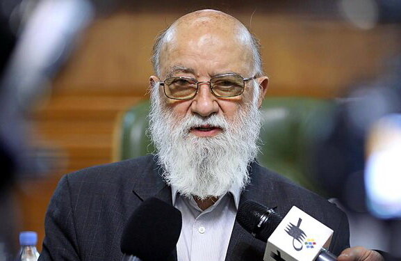 چمران با اشاره به توقف قطارهای خریداری‌شده از چین: قطارهای چینی در بندر متوقف مانده‌اند و بخشی از اتوبوس‌ها به پاکستان رفته است