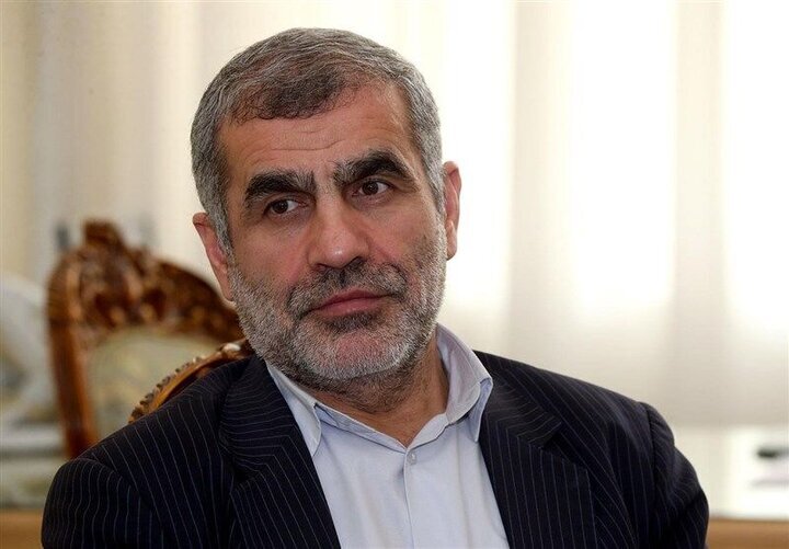 نائب رئیس مجلس: ساعت کار رهبر شهید از پنج و نیم صبح شروع می‌شد / دشمن در نهایت با موشک سنگرشکن امام ما را به شهادت رساند