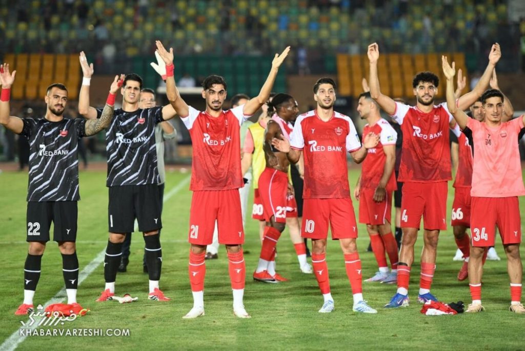 این پرسپولیس هنوز مدعی قهرمانی نیست/ نباید به استقلال امتیاز می‌دادیم
