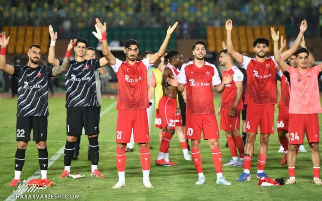 این پرسپولیس هنوز مدعی قهرمانی نیست/ نباید به استقلال امتیاز می‌دادیم