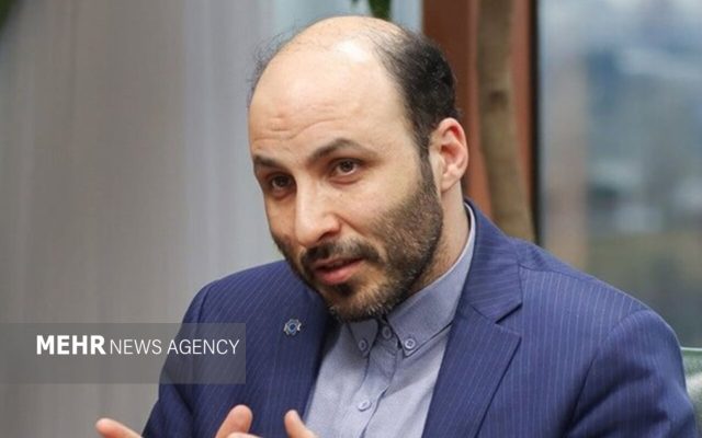 ایران از نظر جغرافیایی محاصره‌ناپذیر است؛ نباید منفعل باشیم