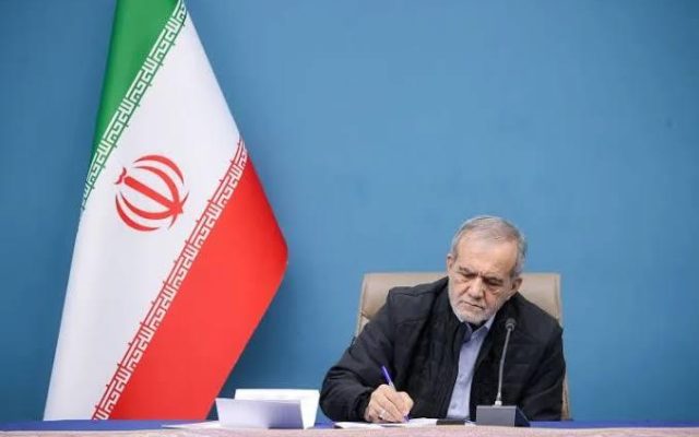 شهریار و شعر فارسی؛ جلوه‌هایی از حافظه زنده فرهنگی ایران
