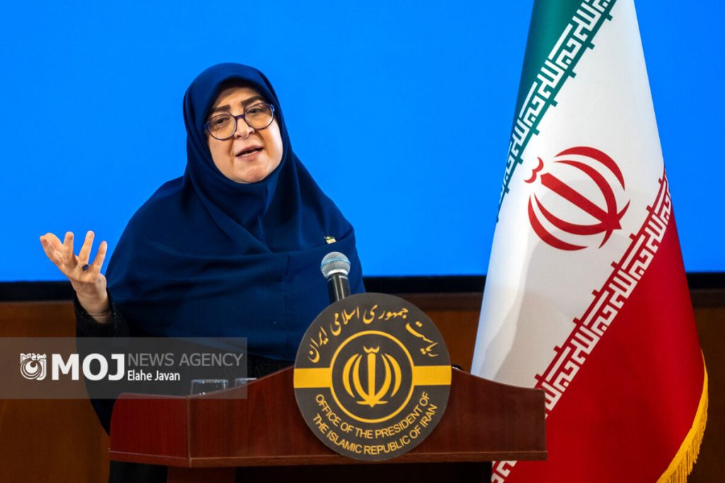 دولت فعلاً بنزین سهمیهای را تغییر نمیدهد/ احتمال بازنگری در ۳ ماه آینده